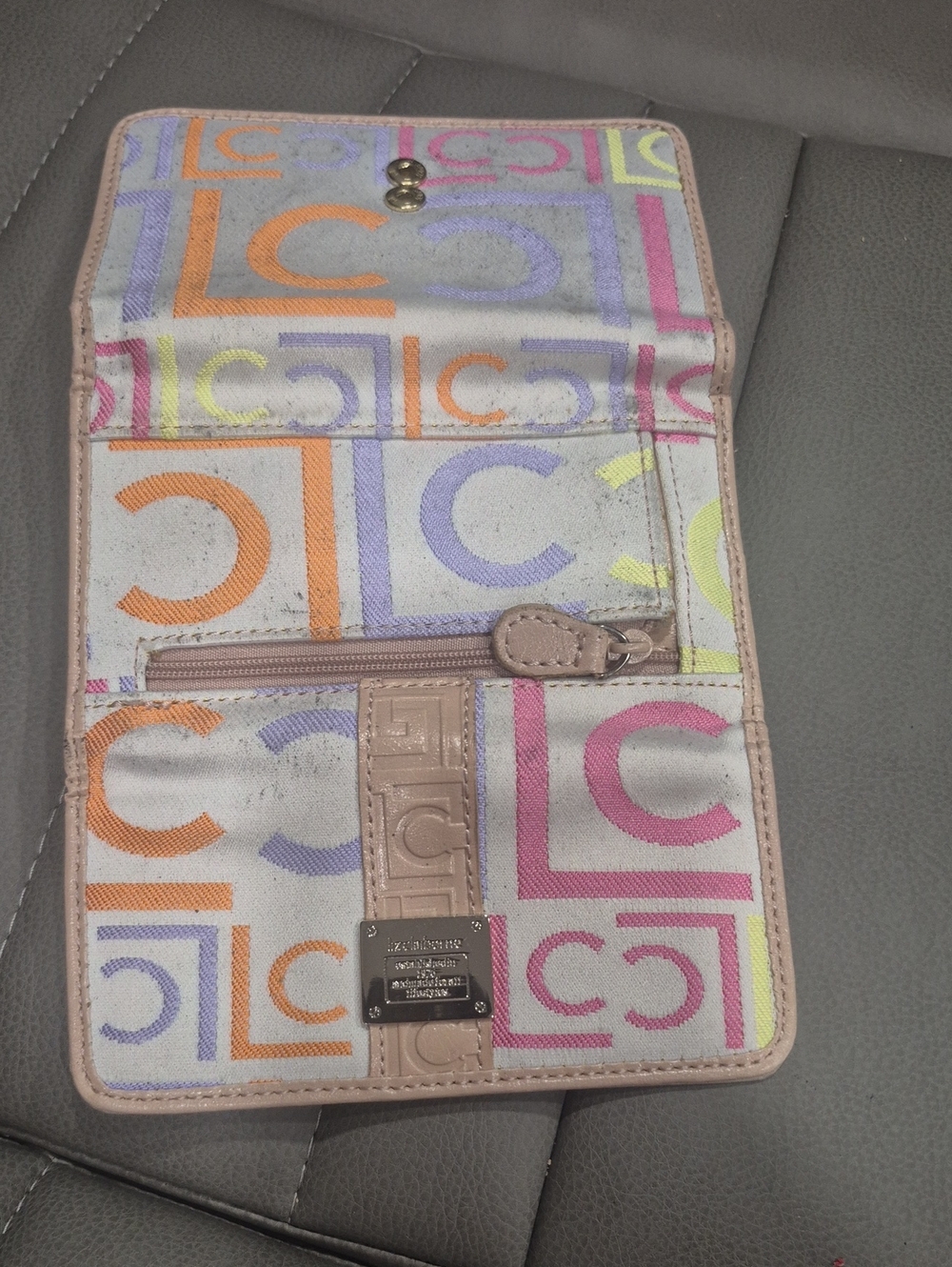 Liz Clairborne Multicolor Signature Wallet with Tan Trim
